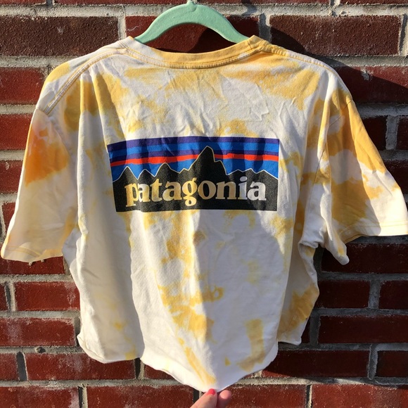 Patagonia Tops - Acid Wash Patagonia crop